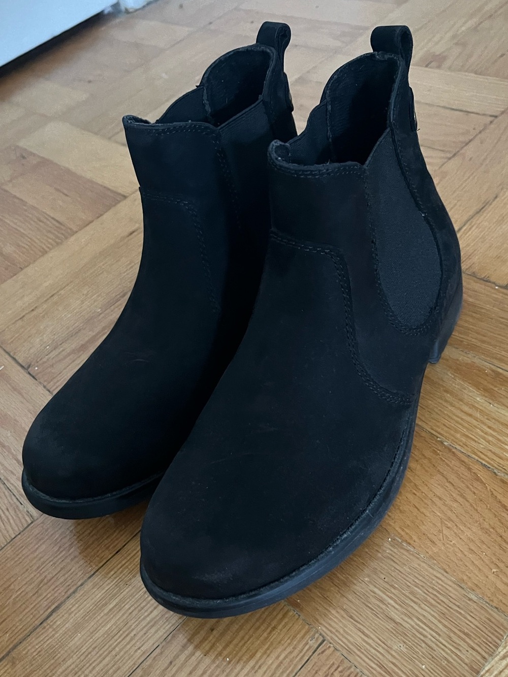 Denver Hayes Avery Chelsea Boot Black Suede Size 8